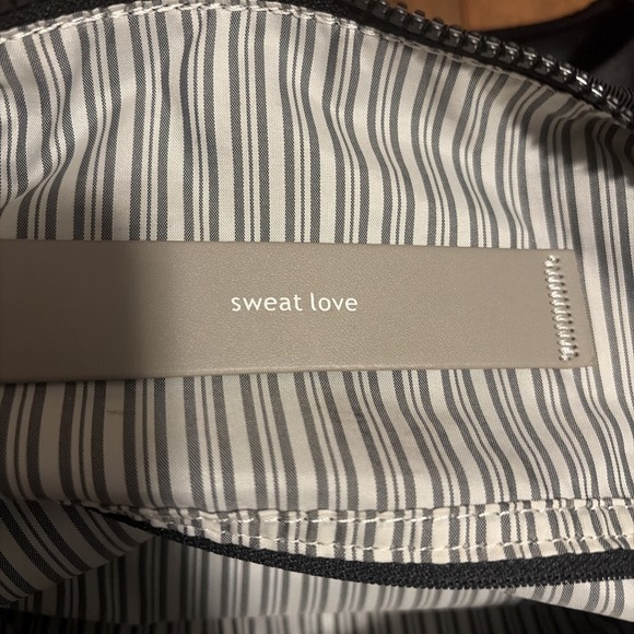 Lululemon Black Nylon Duffle Bag Gym Travel Carryon Logo - Picture 9 of 13